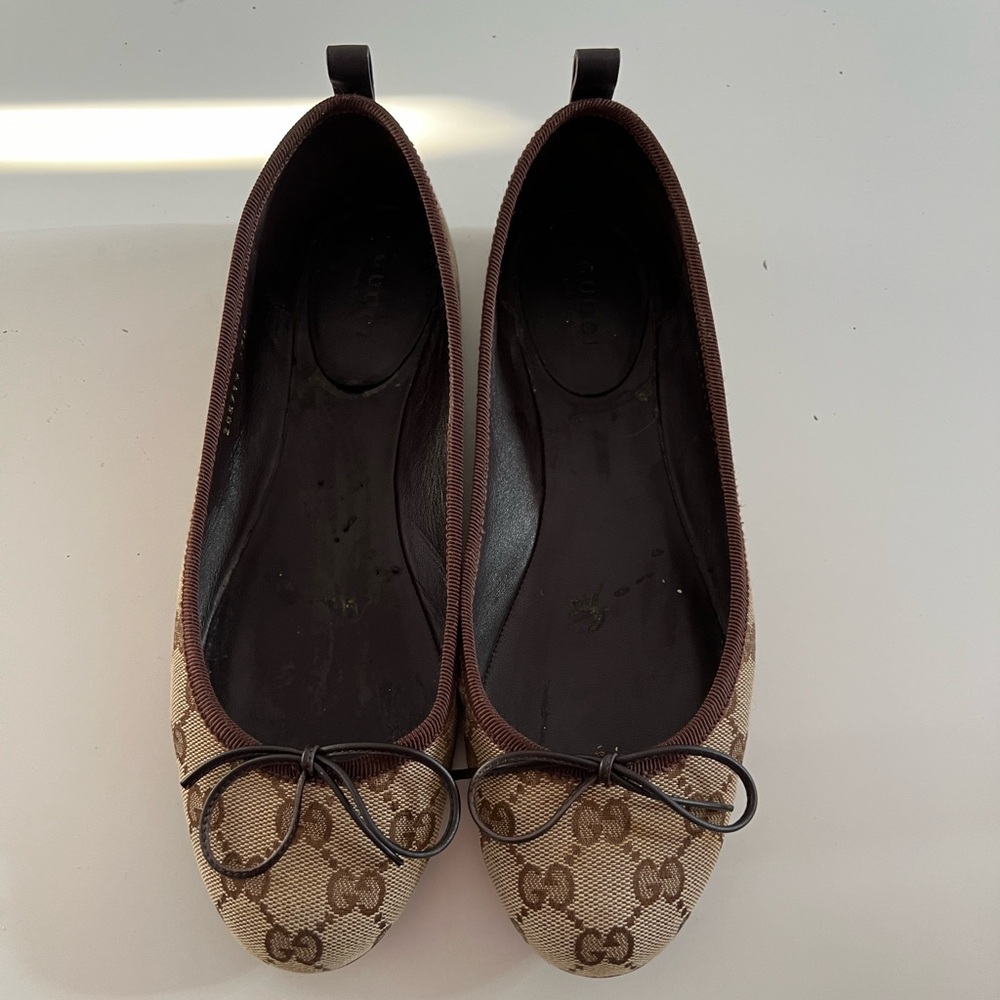 Gucci flats
